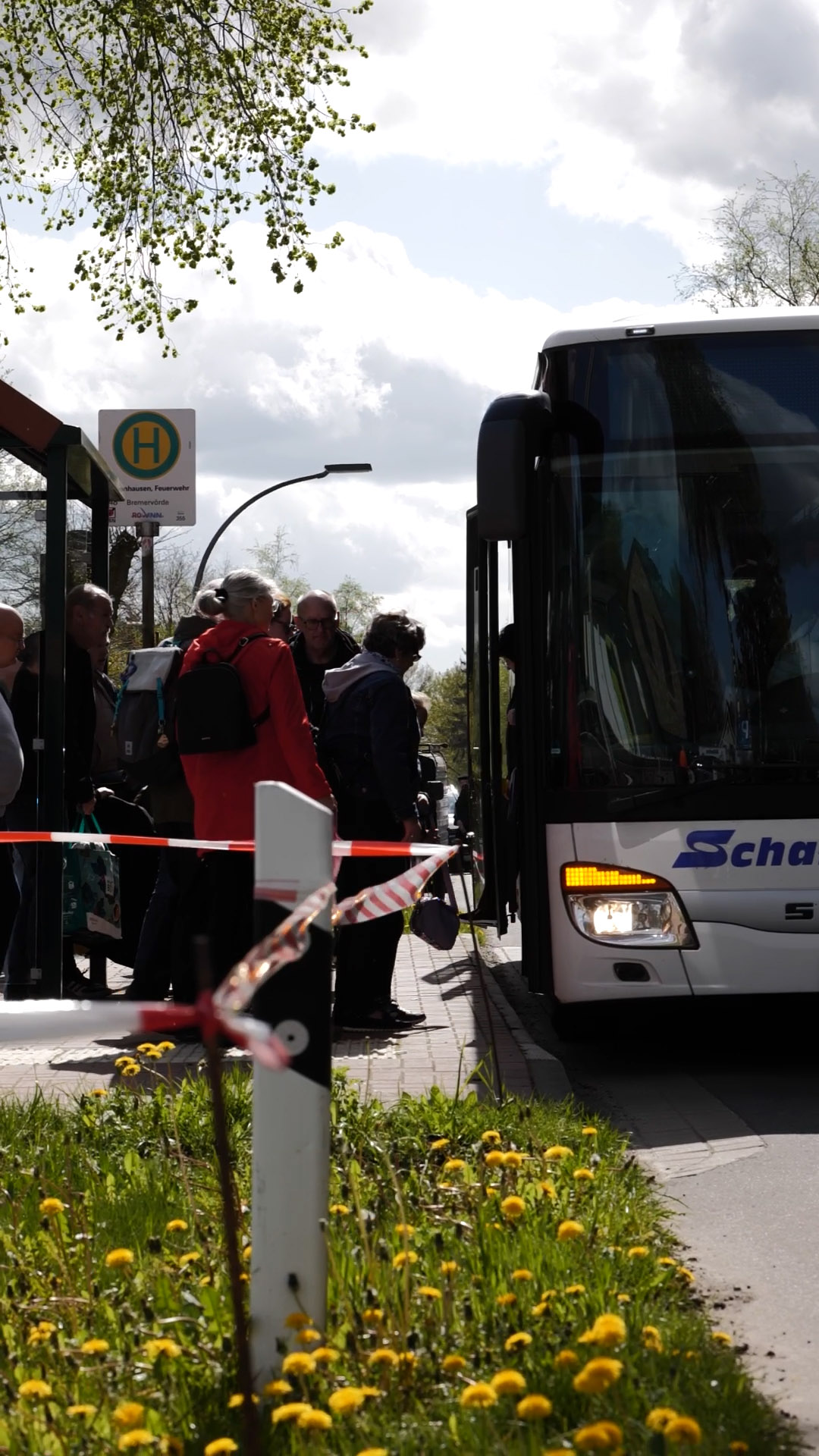 Bustransfer beim Blütenfest in Gnarrenburg