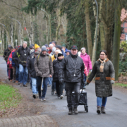 Wanderung mit dem Bollerwagen beim Wohnmobiltreffen